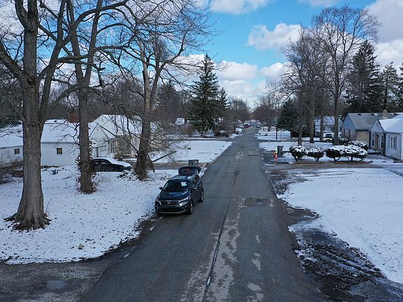4th image of 3480 Wallace Ave