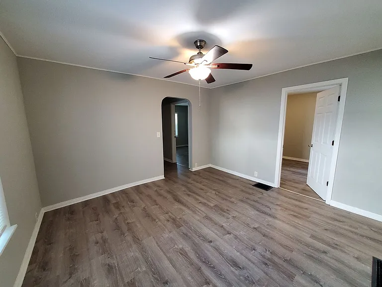 112 Fairbanks St NE — Photo 7