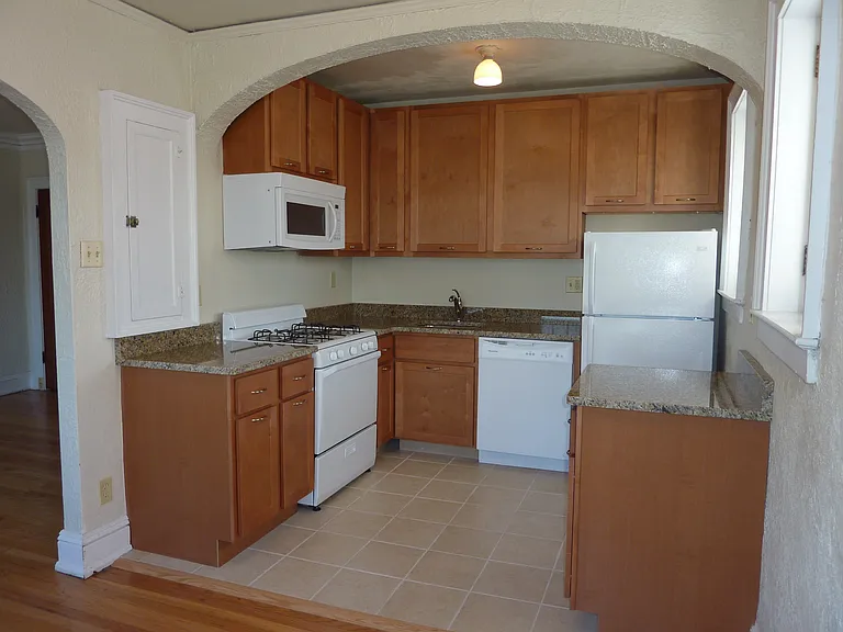 6416 Oakland Ave — Photo 3