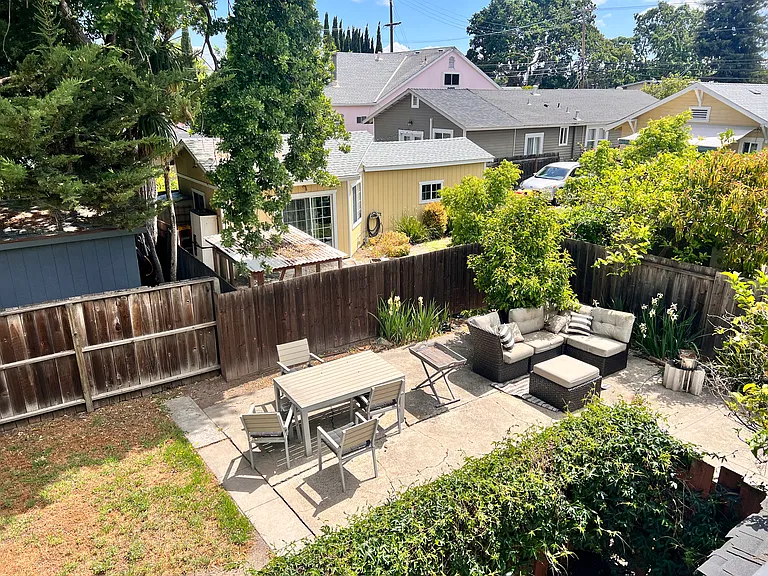 1171 Clinton St — Photo 5