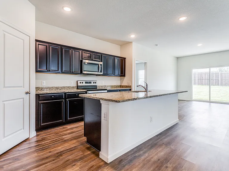 825 Cherry Blossom St — Photo 5