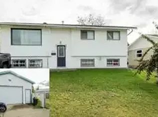 9909 80th Ave #1A, Grande Prairie, AB T8V3S5