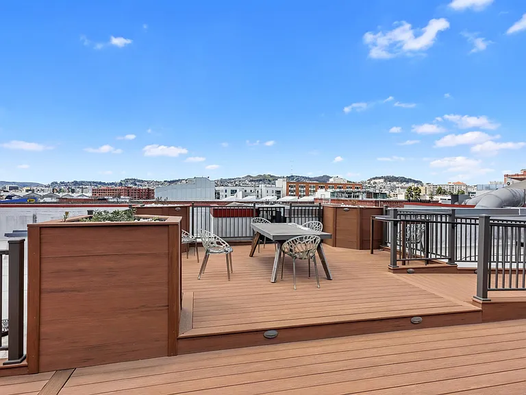 380 10th St #20 — Photo 18