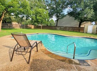 31102 Stella Ln APT A, Tomball, TX 77375