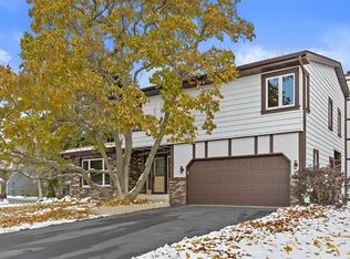 4857 Alcyn Dr, Racine, WI 53402