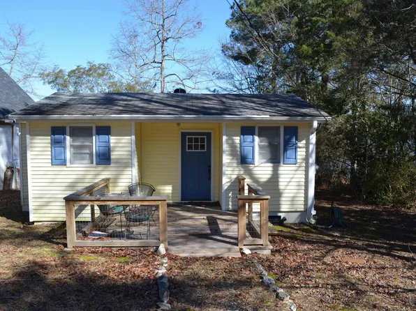 210 Cove View Rd, Prosperity, SC 29108