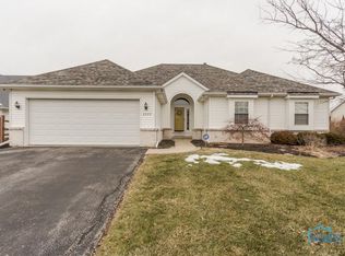 3339 Ice Castle Dr, Oregon, OH 43616