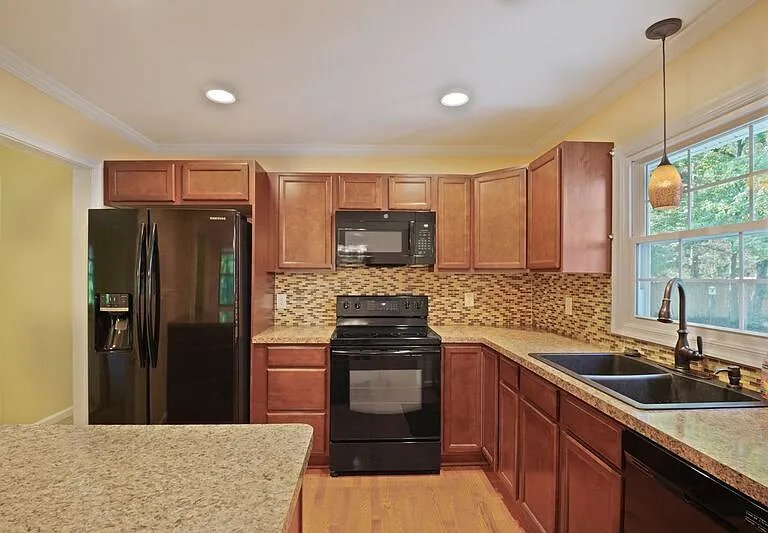 948 Ficklen Rd — Photo 20