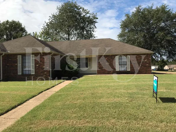 5015 Hickory Bark Dr, Memphis, TN 38141