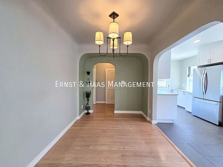 1926 Daisy Ave — Photo 6