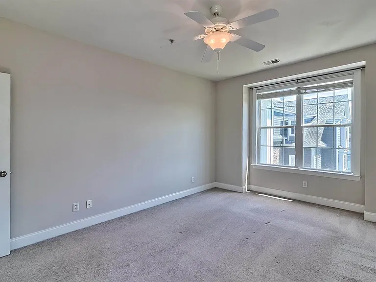 118 Sandlapper Way #2B — Photo 38