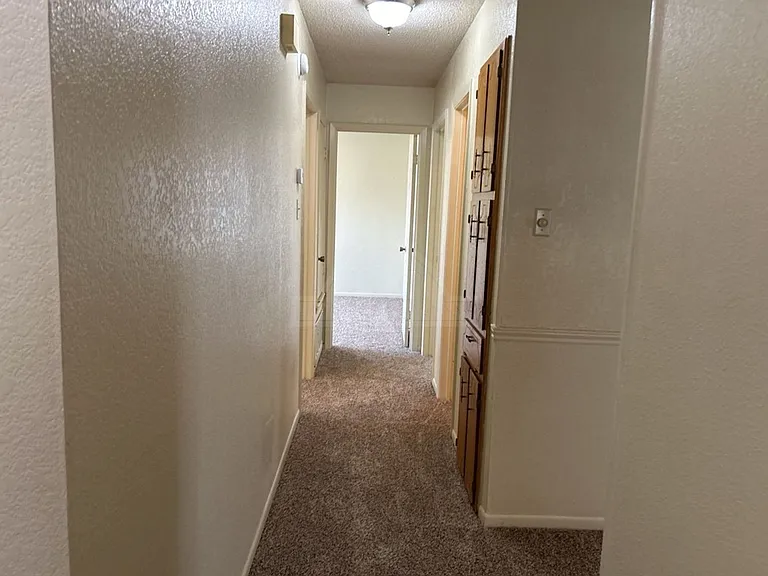 3319 Westrim Dr — Photo 12