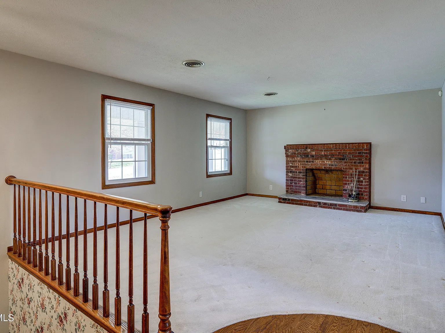 3 bed, 2114 sqft, $2,500 — Photo 4