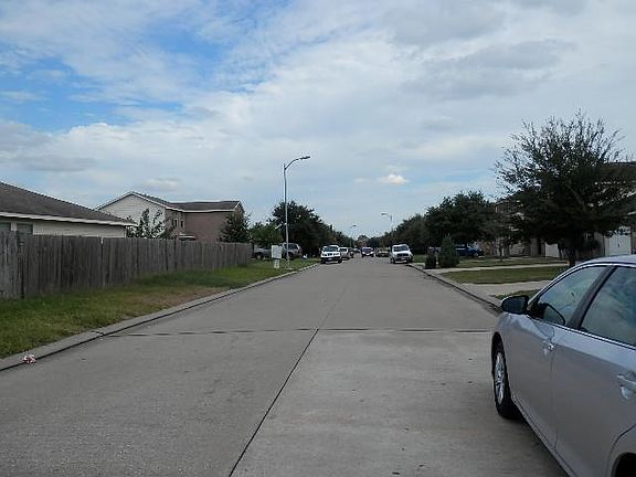 3rd image of 20307 Baron Brook Dr