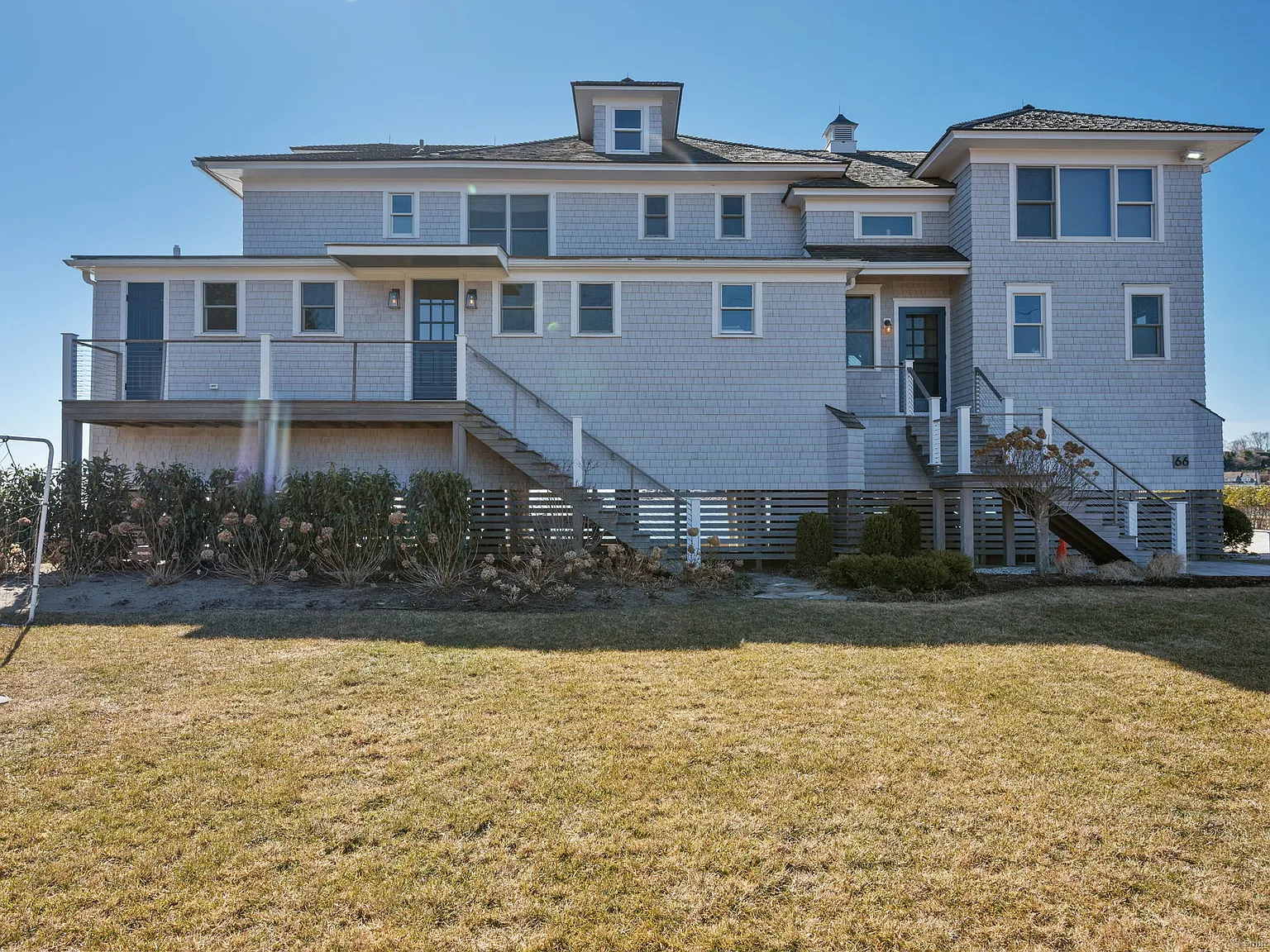 5 bed, 5.5 bath, 3770 sqft, $50,000 — Photo 3