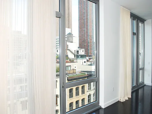 Rented by Sotheby's International Realty | media 28