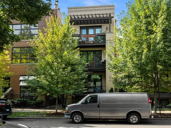 2215 W Wabansia Ave #1, Chicago, IL 60647