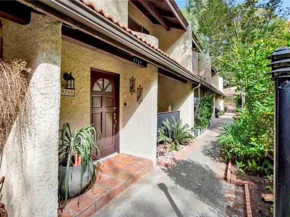 9745 Via Roma, Burbank, CA 91504