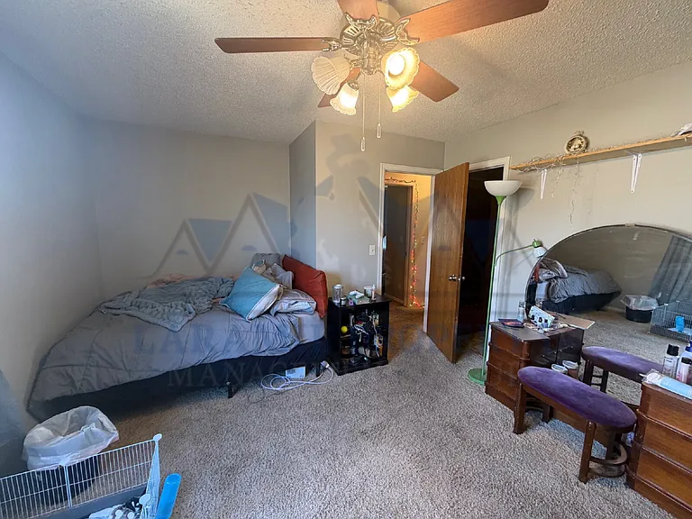 1905 Alsop Ln — Photo 13