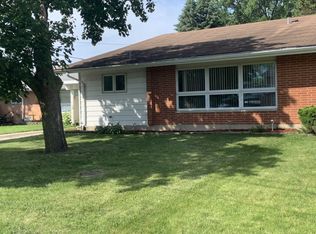 1634 Golfview Cir #1634, Rantoul, IL 61866