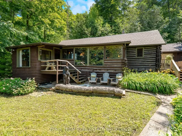 108 Shoreline Rd, Tiny, ON L9M 0T8