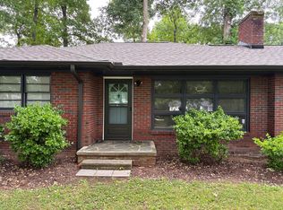 743 Chapel Hill Rd, Burlington, NC 27215