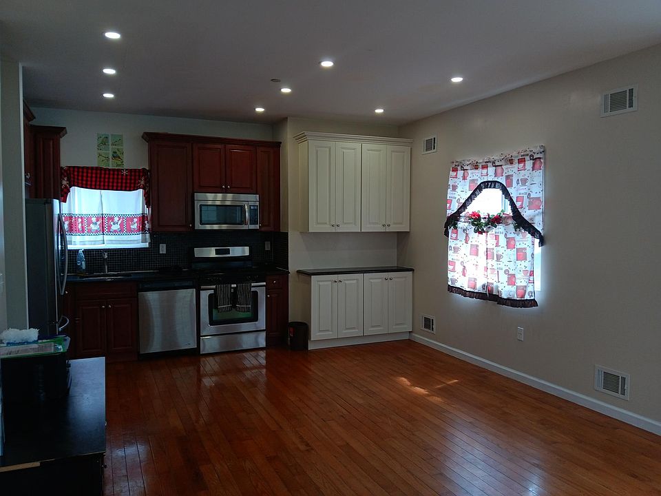 1st image of 8 Scribner Ave Floor 1