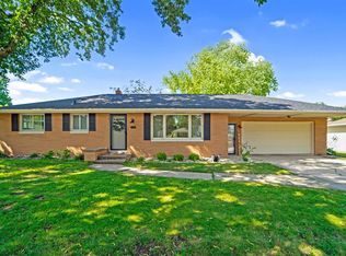 1310 E Pershing St, Appleton, WI 54911