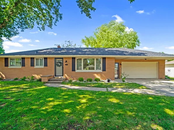 1310 E Pershing St, Appleton, WI 54911