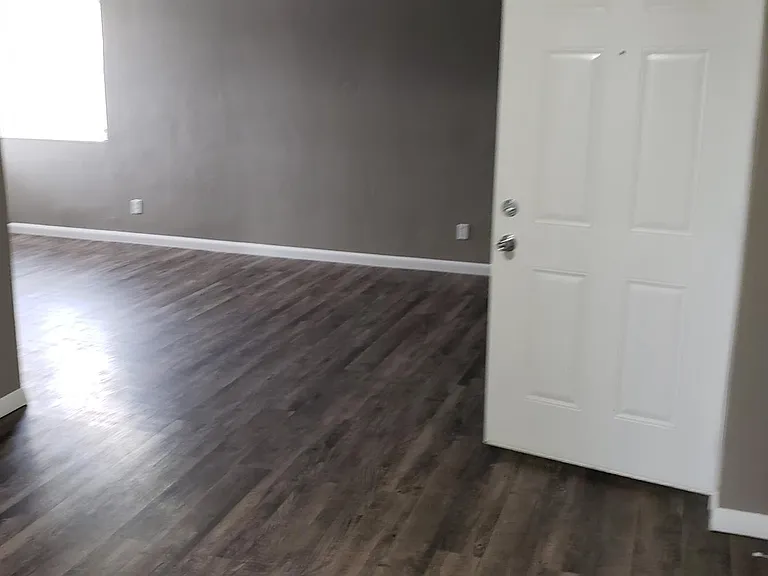 403 11th Ave W #1-2-6 — Photo 7