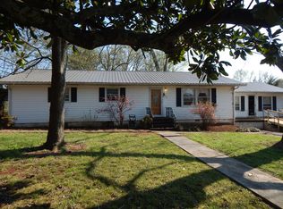 205 Lucas St, Huntland, TN 37345