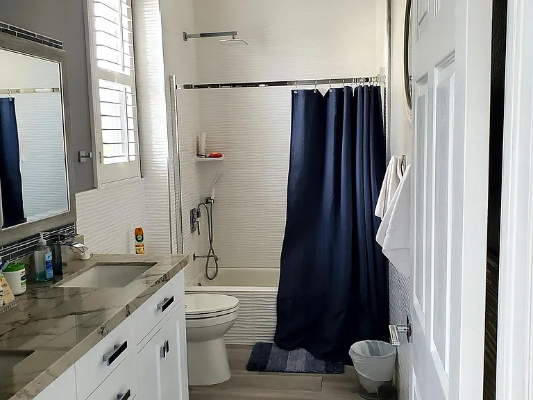 656 Milford St — Photo 42