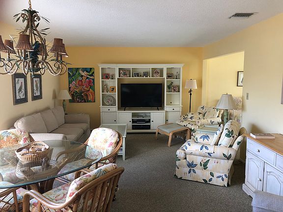 2nd image of 685 12th Ave S #685