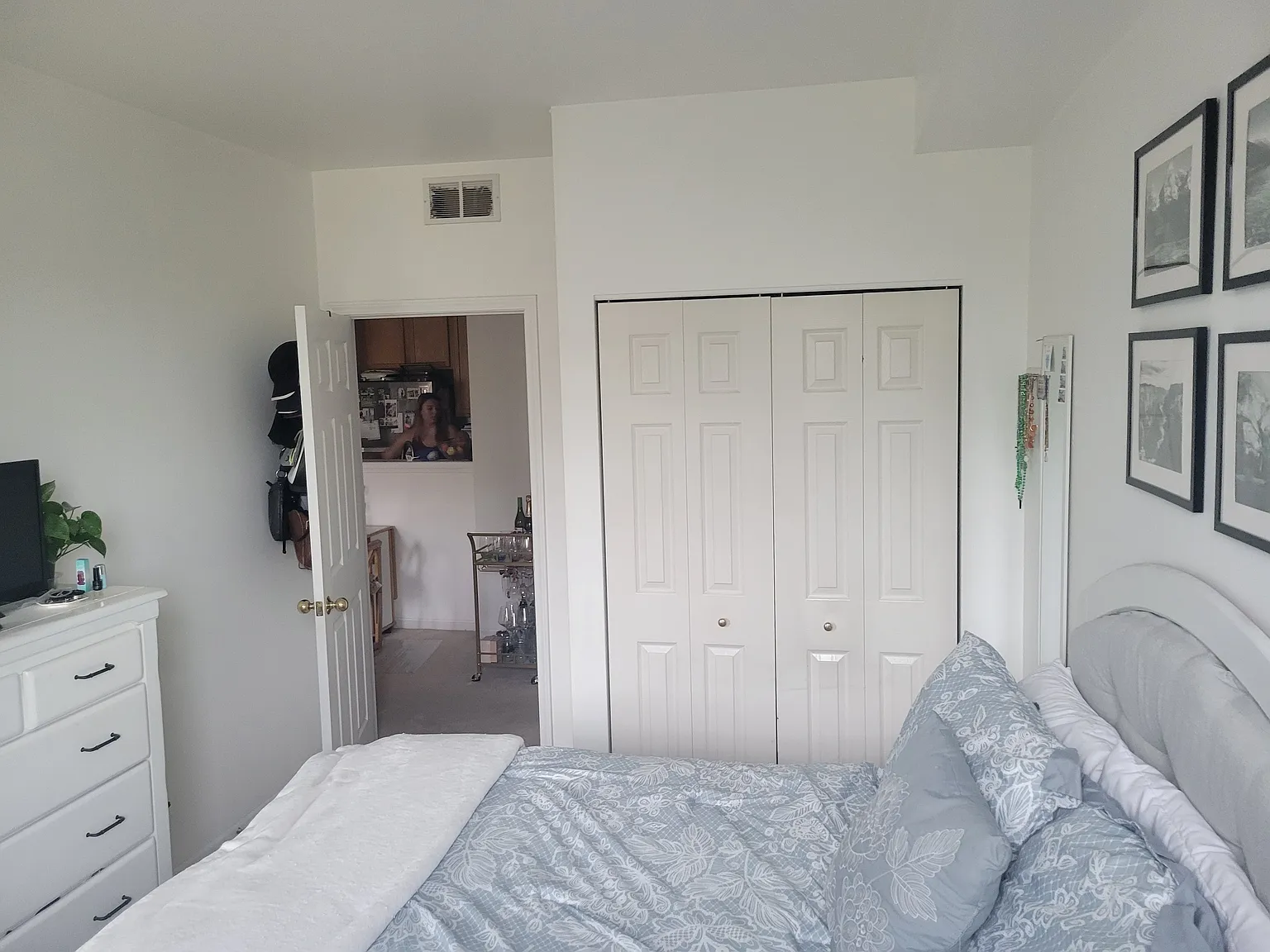 2 bed, 1200 sqft, $3,475 — Photo 3