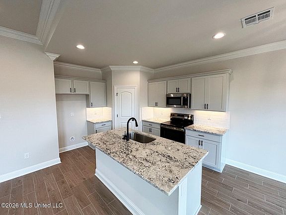 6th image of this home