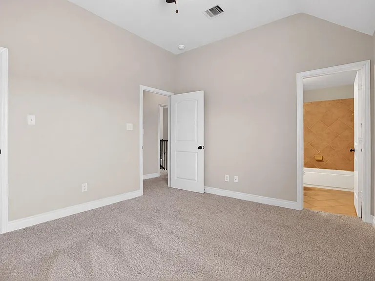 6535 Arroyo Springs Ln — Photo 41