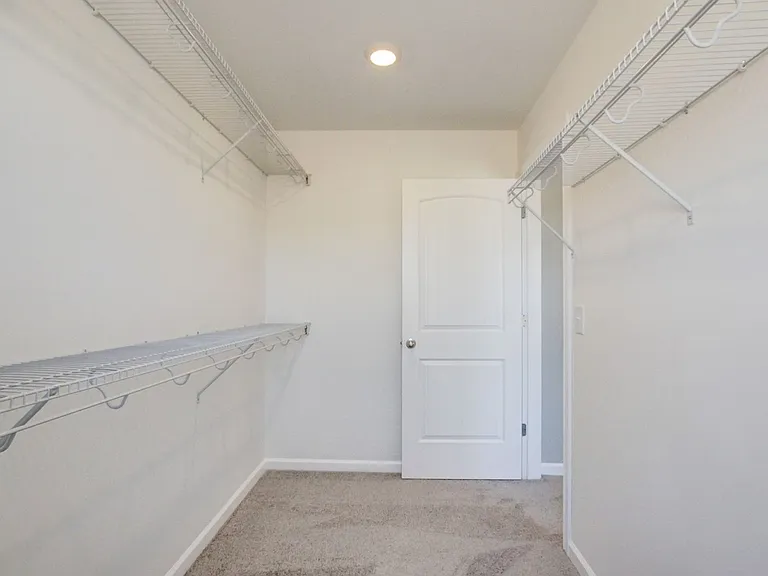 818 Limestone Way — Photo 16