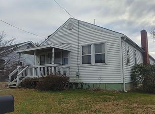 4871 Calvert Dr, Saint Leonard, MD 20685