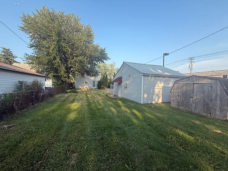 1789 Bacon Ave — Photo 21