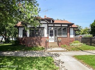 518 W Lindsay Ave, Waukegan, IL 60085