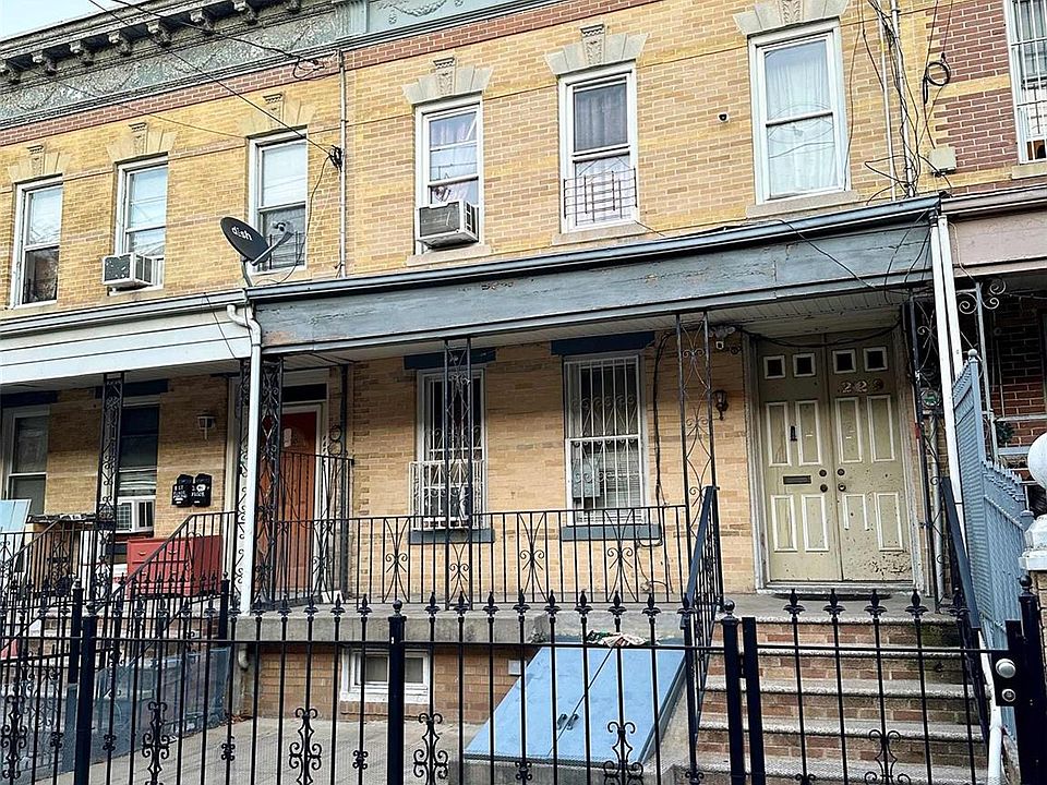1st image of 229 Nichols Avenue