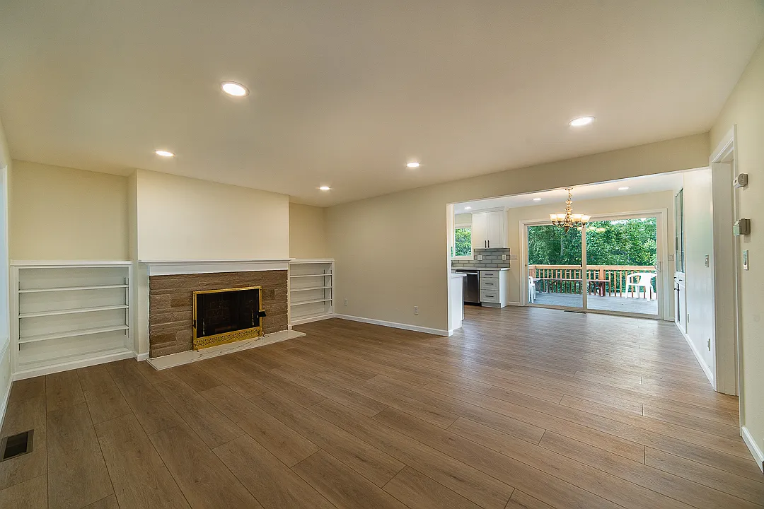 6 bed, 2900 sqft, $4,800 — Photo 4