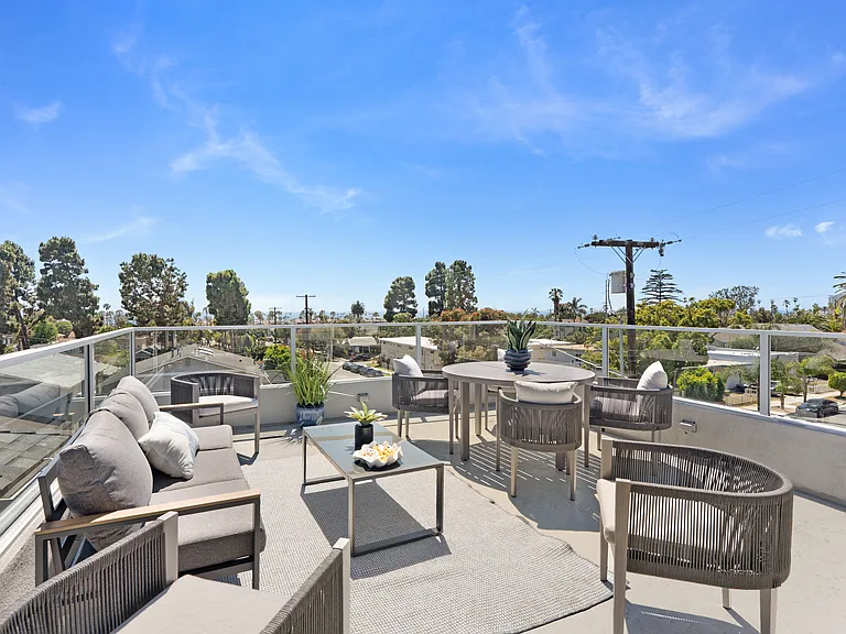624 N Clementine St #B — Photo 35