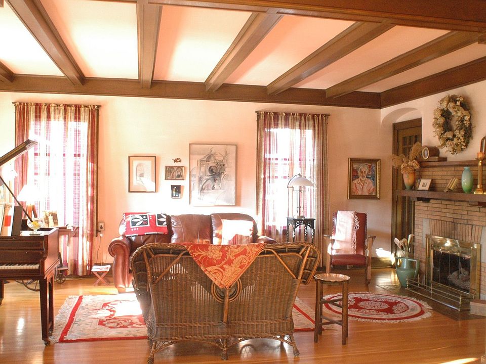 2nd image of 740 Park Pl