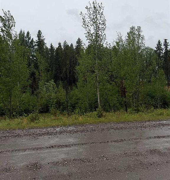 1st image of 505 Clearwater Estates Cres