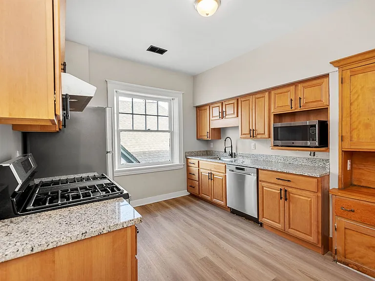 226 East End Avenue — Photo 27