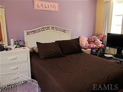 5th image of 627 Morris Park Ave