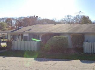 2687 Mull Ave #16-B, Copley, OH 44321