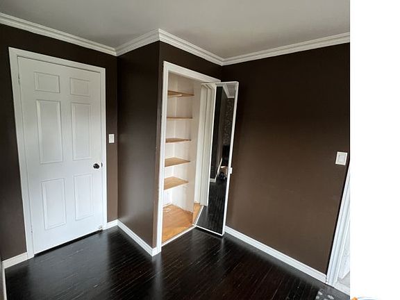 4th image of 72 Whitehorn Cres #A-1
