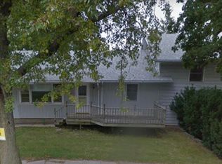 202 4th Ave, Clarence, IA 52216